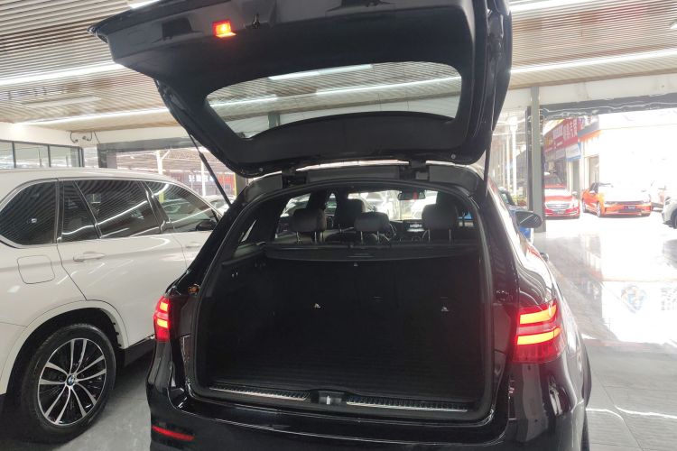 Mercedes-Benz GLC AMG 2019 immagine di auto #21