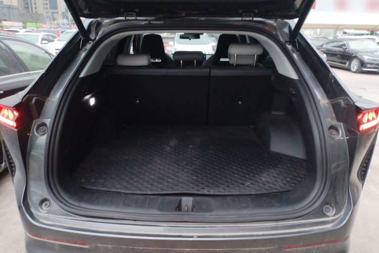 Changan UNI-Z PHEV 2024 #21 Changan UNI-Z PHEV 2024 car image #21