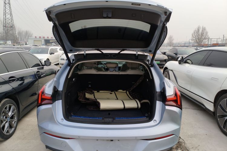 哪吒汽车 哪吒S猎装 2025 #21 哪吒汽车 哪吒S猎装 2025 汽车图片 #21