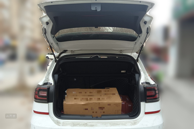 Tacqua 2021 car image #21
