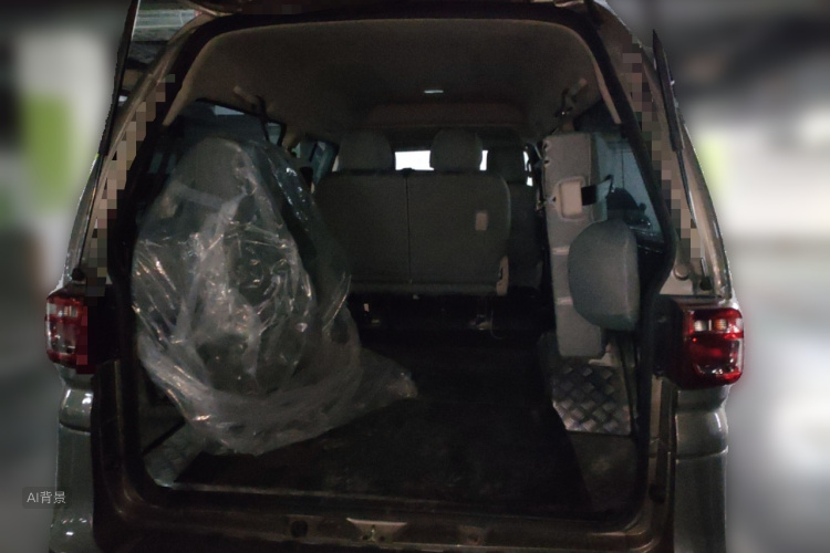 Forthing Lingzhi 2025 #21 Forthing Lingzhi 2025 car image #21