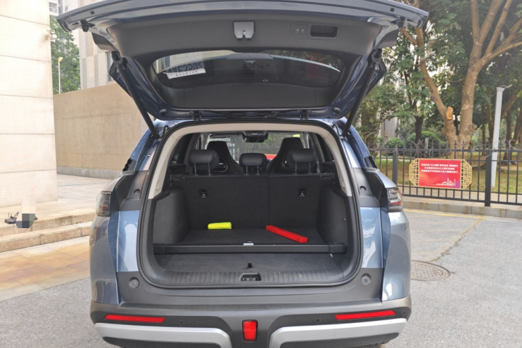 BYD Sea Lion 07 DM-i 2025 car image #21