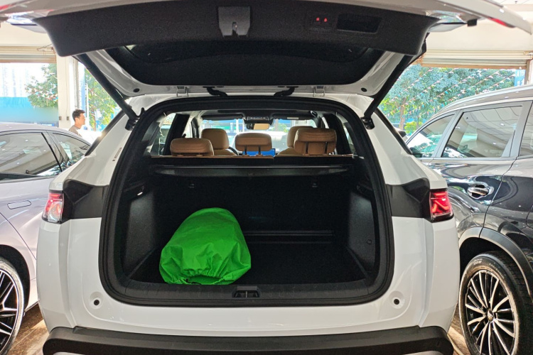 BYD SongL DM-i 2025 car image #21