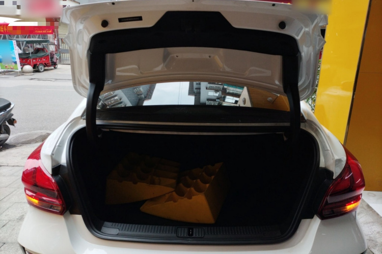 MG 5 Scorpio 2023 car image #21