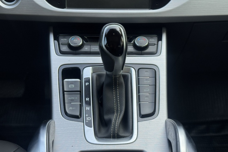 GEELY Boyue 2017 #21 GEELY Boyue 2017 immagine di auto #21