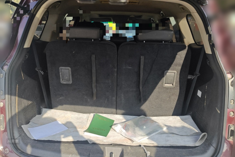 SWM X7 2017 صورة سيارة #21