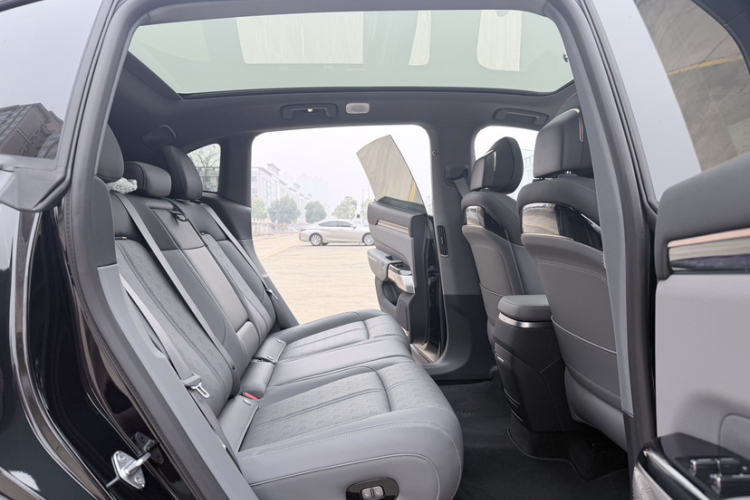 极氪 极氪7X 2025 汽车图片 #21