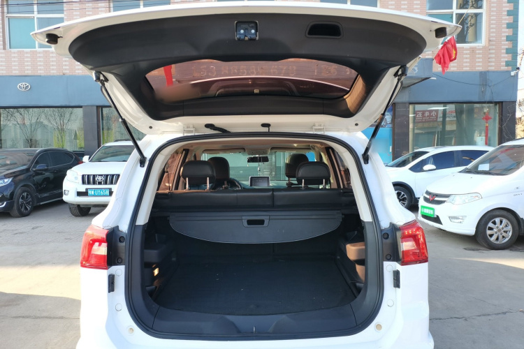 Forthing JOYEAR X5 2019 car image #21