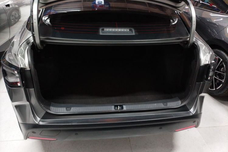 Toyota bZ3 2023 صورة سيارة #21