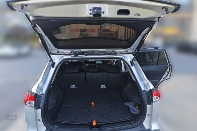 Toyota Frontlander 2024 car image #21