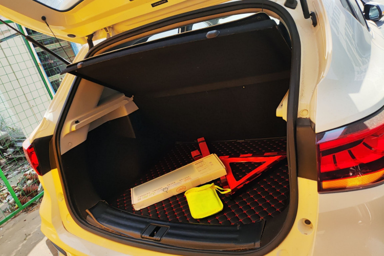 MG ZS 2020 car image #21