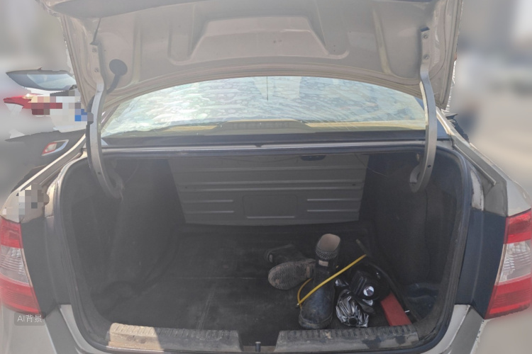 Skoda Rapid 2014 immagine di auto #21