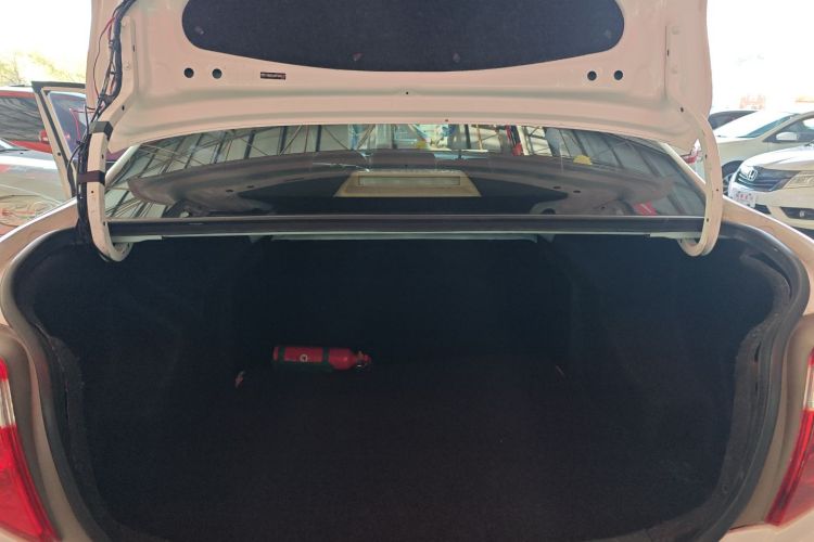 Vios 2015 car image #21