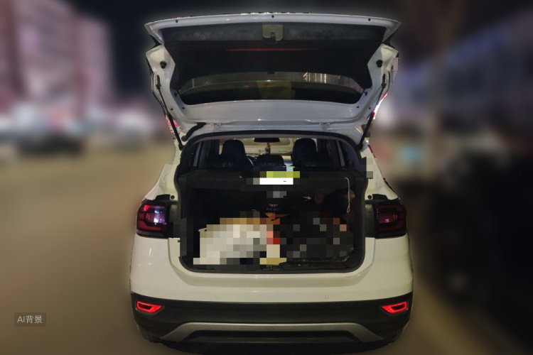 Tacqua 2021 car image #21