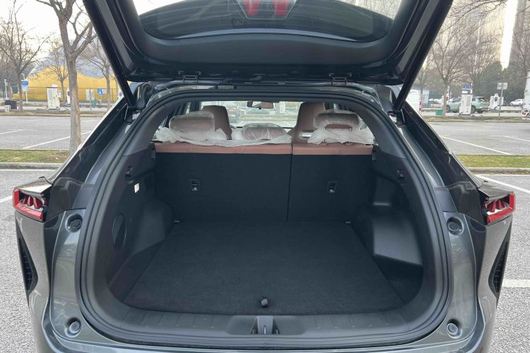 Changan UNI-Z PHEV 2025 car image #21