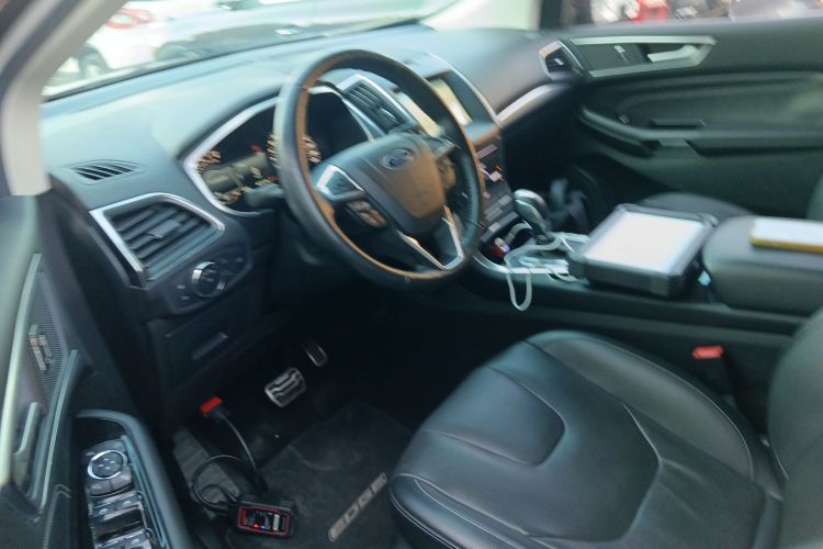 Ford Edge 2017 #21 Ford Edge 2017 car image #21