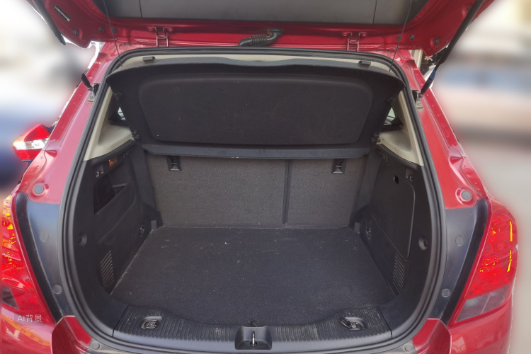 Chevrolet Tracker 2015 immagine di auto #21