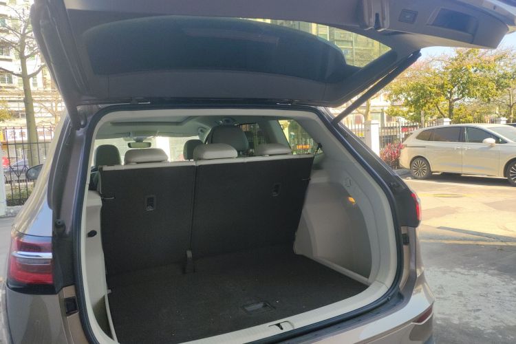 Volkswagen Viloran 2022 #21 Volkswagen Viloran 2022 car image #21