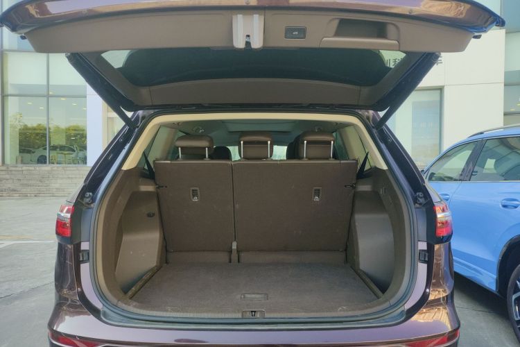 Volkswagen Viloran 2022 car image #21