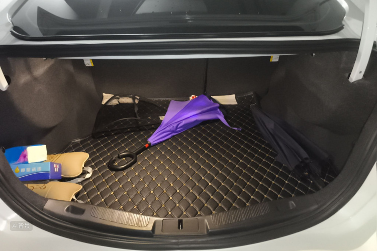 Ford Mondeo 2014 #21 Ford Mondeo 2014 car image #21