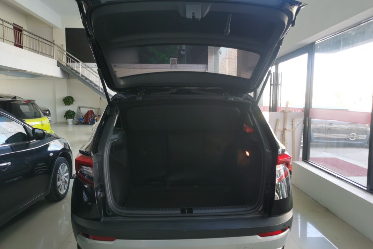 Skoda Karoq 2020 car image #21