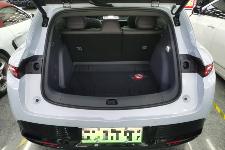 零跑汽车 零跑Lafa5 2025 汽车图片 #21