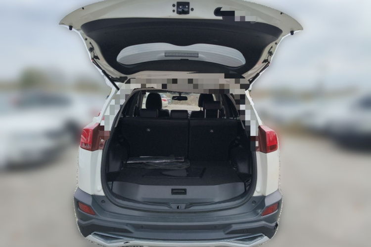 Toyota RAV4 2015 #21 Toyota RAV4 2015 car image #21