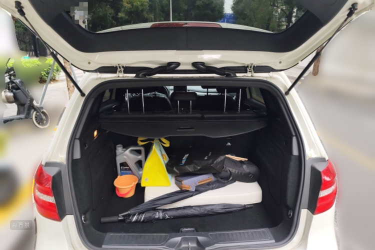 Mercedes-Benz B Class 2013 car image #21