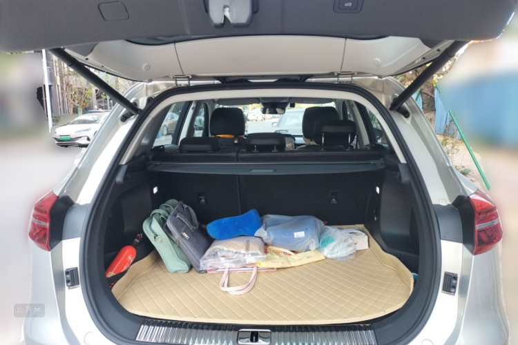 HongQi HS5 2023 car image #21