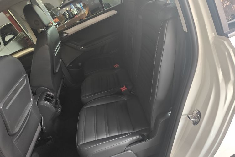 Volkswagen Touran 2019 #21 Volkswagen Touran 2019 car image #21