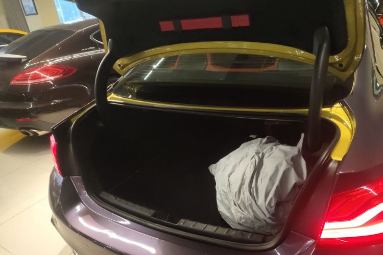 BMW M4 2018 car image #21