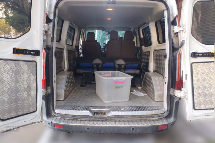 Ford Transit 2020 car image #21