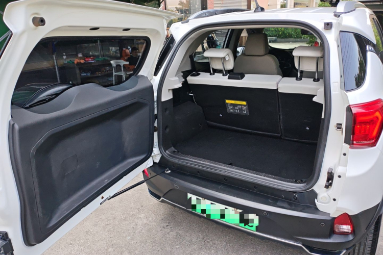 BYD Yuan Pro 2023 immagine di auto #21