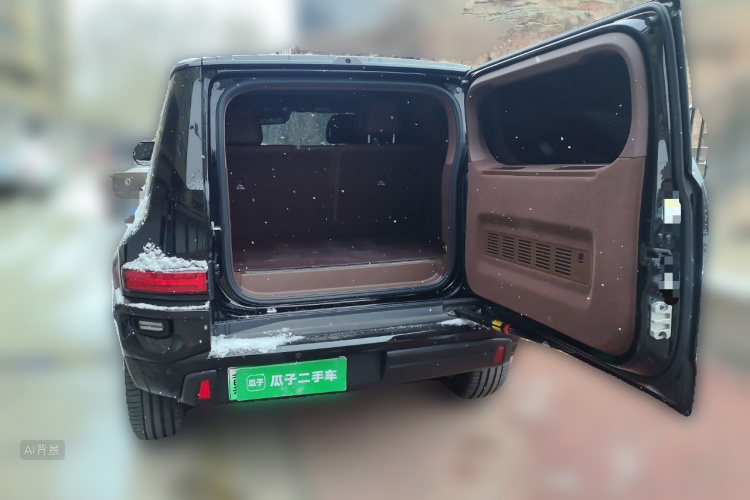 Tank 700 New Energy 2025 #21 Tank 700 New Energy 2025 car image #21