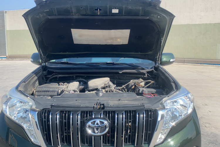 Toyota Land Cruiser Prado 2015 car image #21