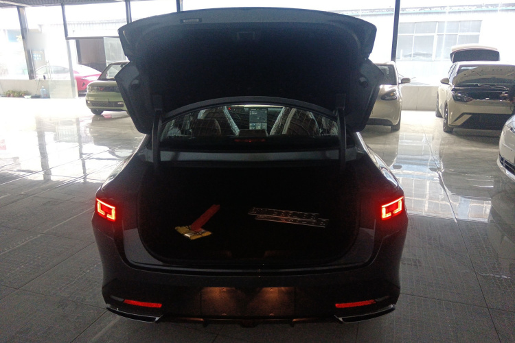 Changan EadoPHEV 2025 immagine di auto #21