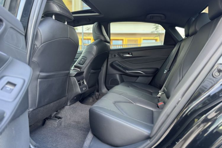 Toyota Avalon 2023 car image #21