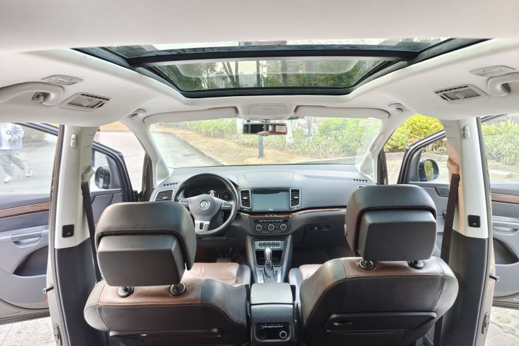 Volkswagen Sharan 2015 imagem de carro #21