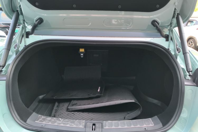 Avatr 11 2024 car image #21