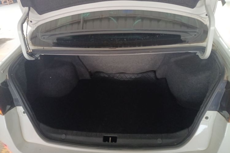 Soueast A5 Wing Dance 2018 car image #21