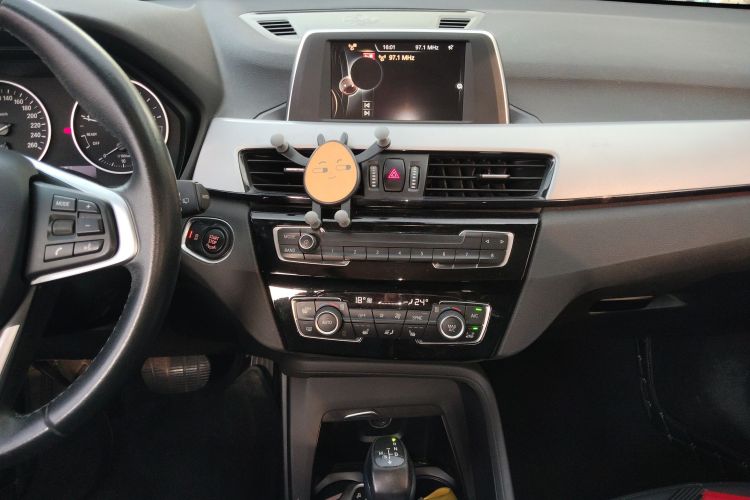 BMW X1 2017 #21 BMW X1 2017 car image #21