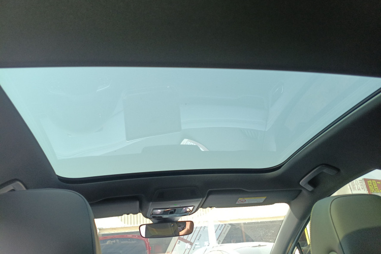 Volkswagen ID.4 X 2025 car image #21