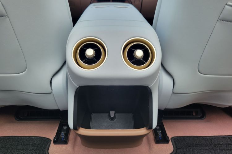 Avatr 07 2025 car image #21