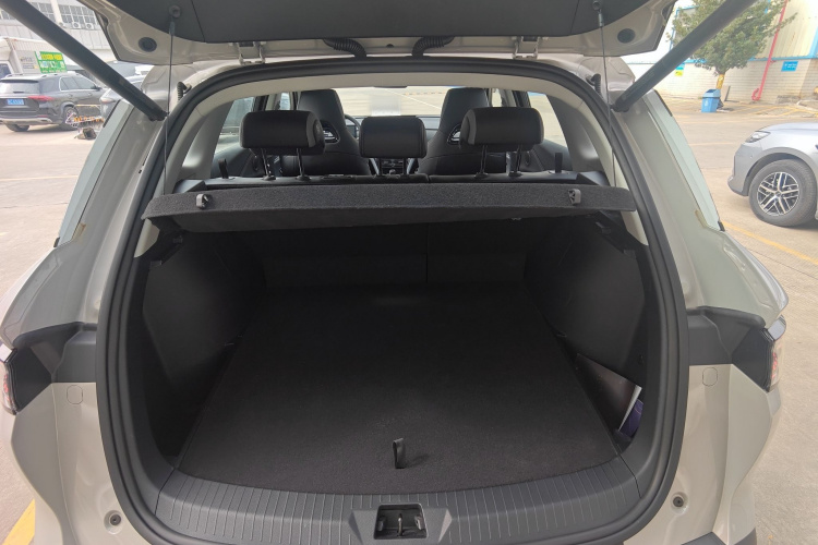 BYD Sea Lion 05 DM-i 2025 image de voiture #21