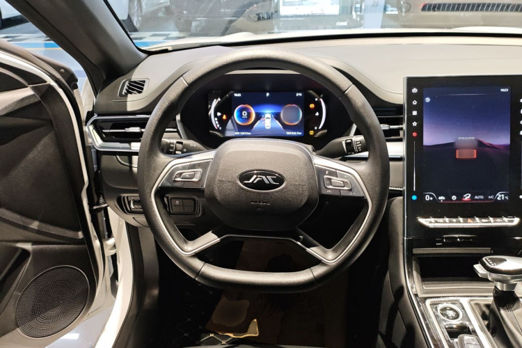 JAC A5 PLUS 2023 immagine di auto #21