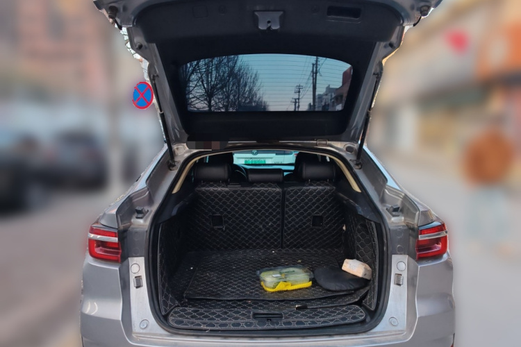 Changan CS85 Coupe 2019 car image #21