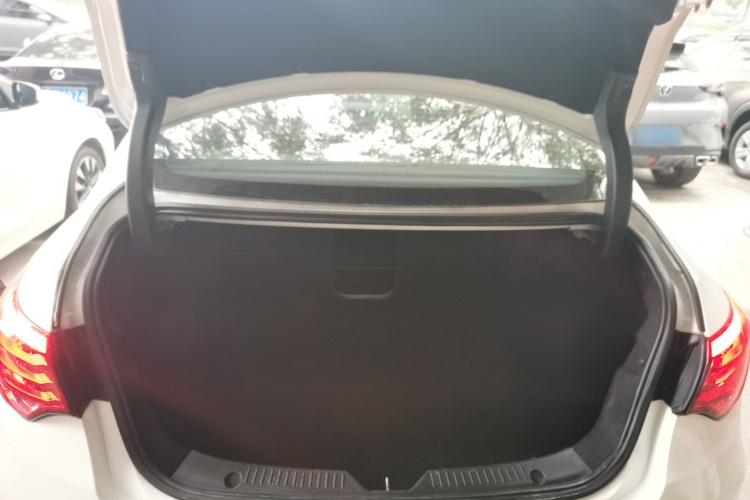 GAC Trumpchi GA6 2019 immagine di auto #21