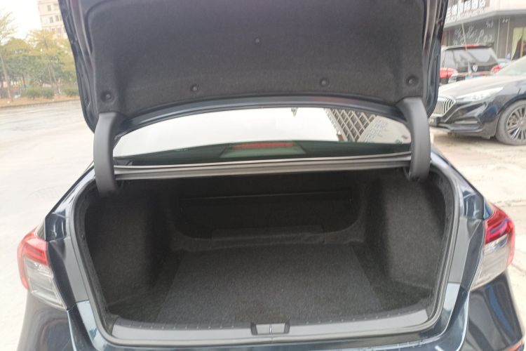 Honda Civic 2022 immagine di auto #21