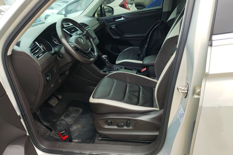 Volkswagen Tiguan L 2018 #21 Volkswagen Tiguan L 2018 car image #21