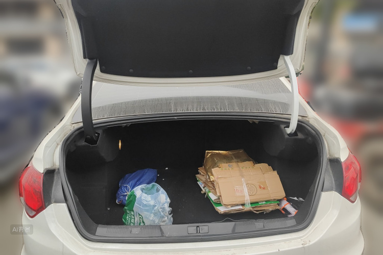 Citroen C4L 2015 car image #21